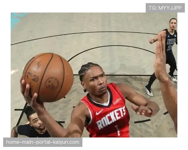 火箭首发小型化重投射 乌度卡阵容调整应对湖人